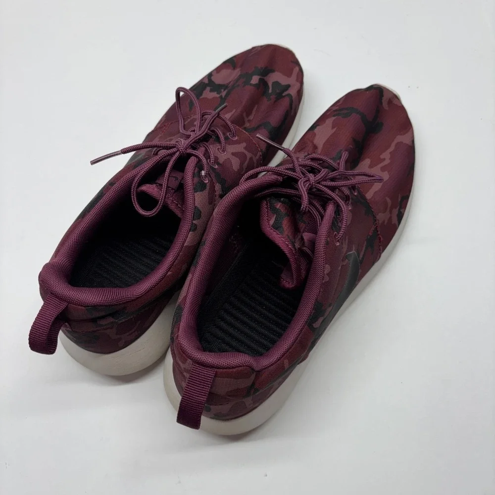 Men's 2014‎ Nike Roshe Run Print 'Red Camo' Lightweight Running Shoes Size 9